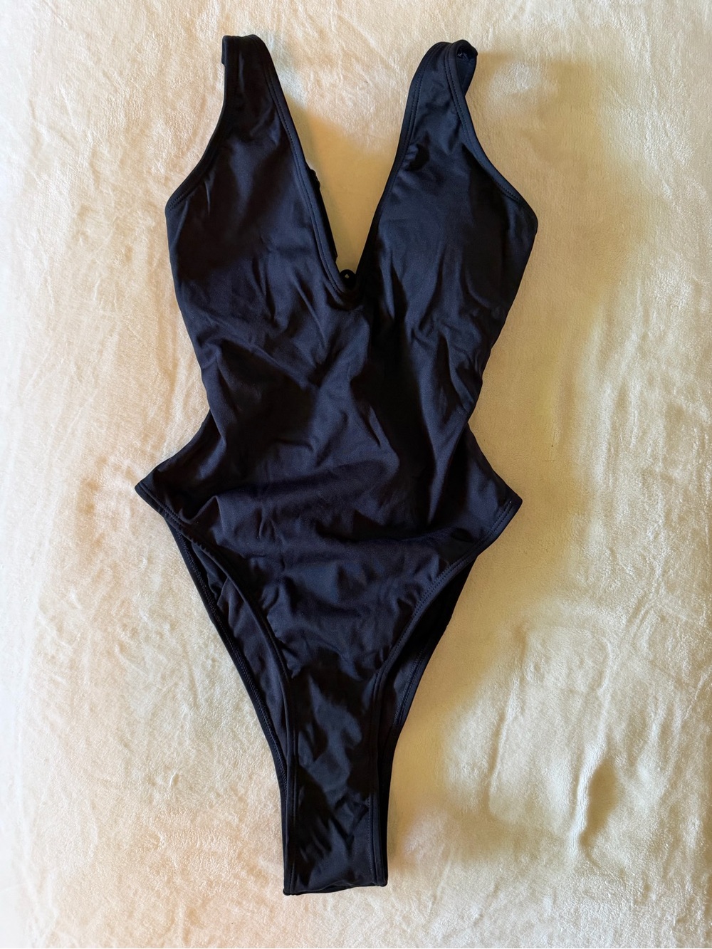 NWT Black Ta3 Plungey Hi Cut Swimsuit